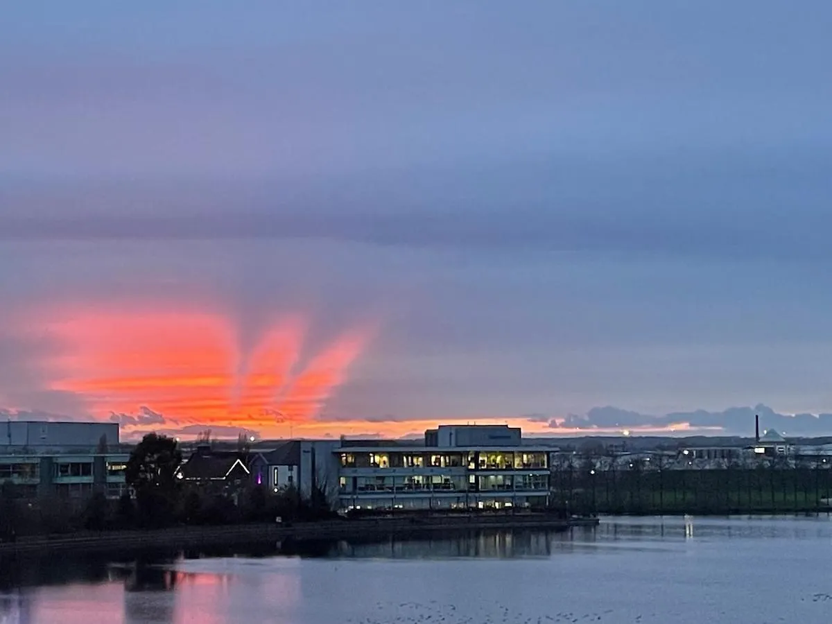 Lakeside Penthouse View Doncaster 0*,