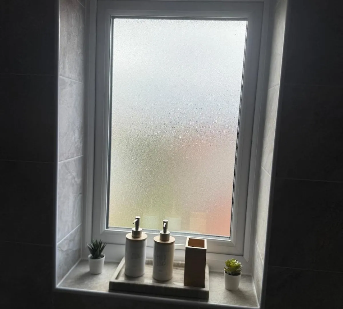 Lakeside Penthouse View Doncaster Apartment